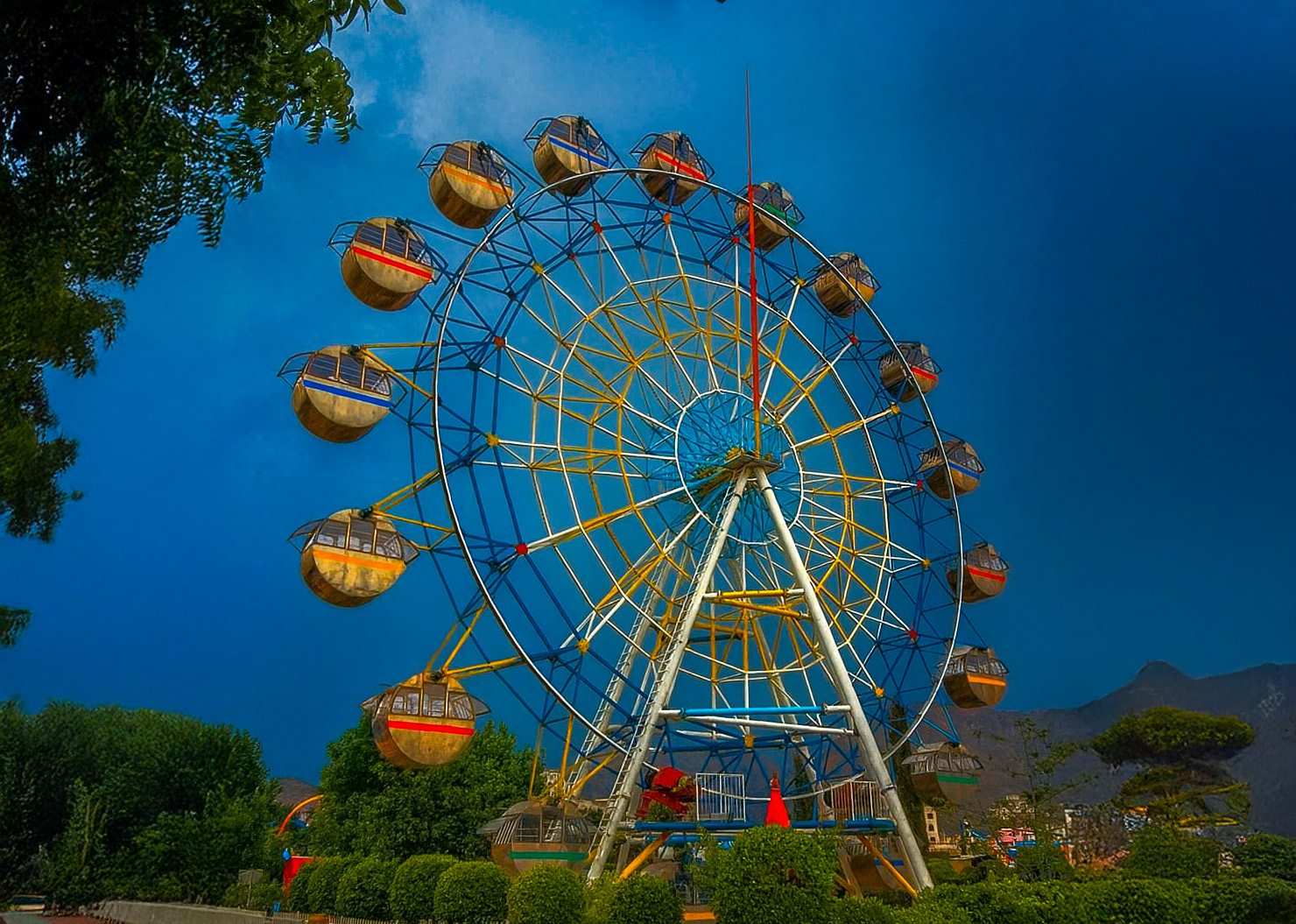 العجلة الدوارة